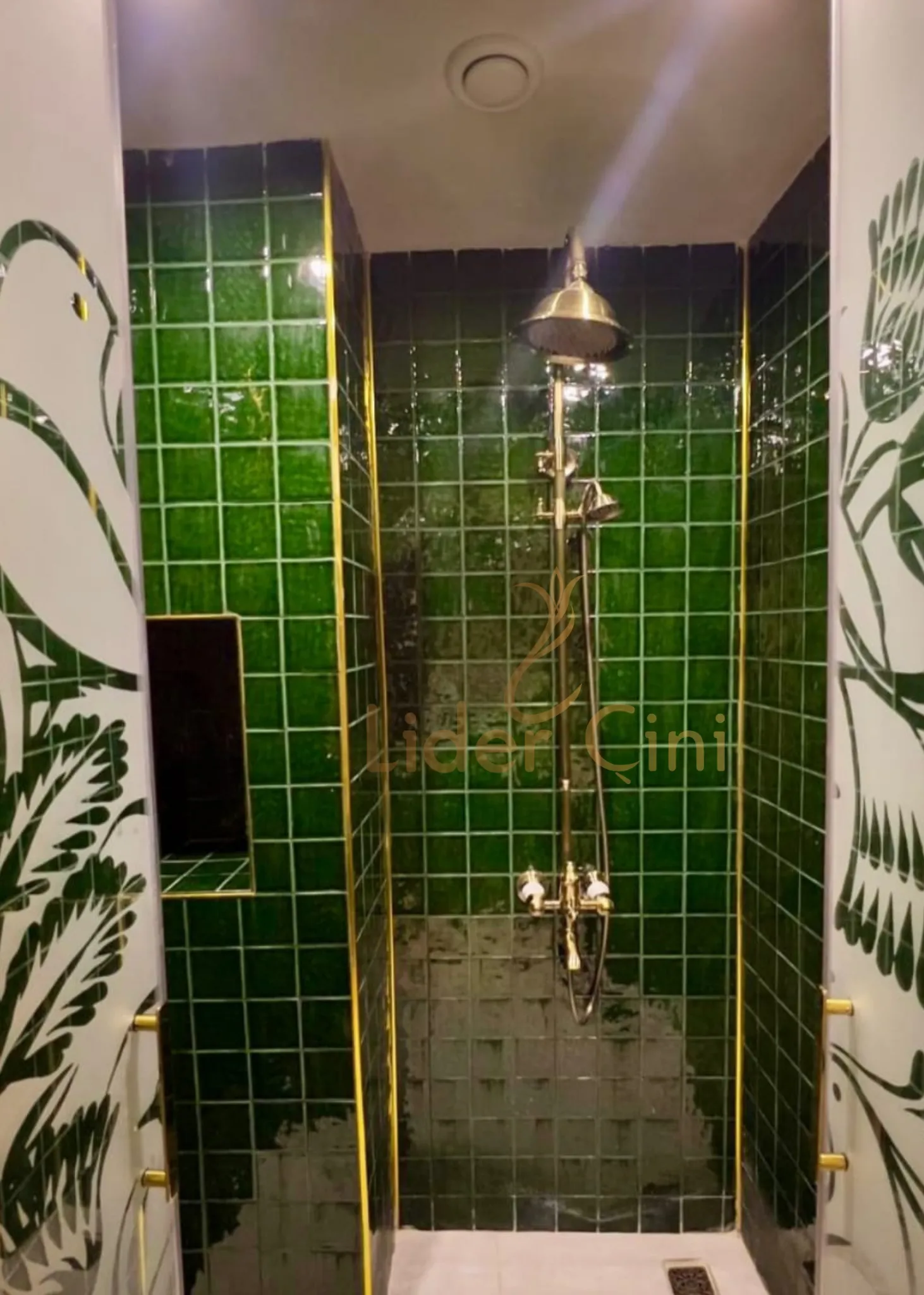 10x10 Seramik - 52- 10x10 Zümrüt Yeşil Kare Seramik