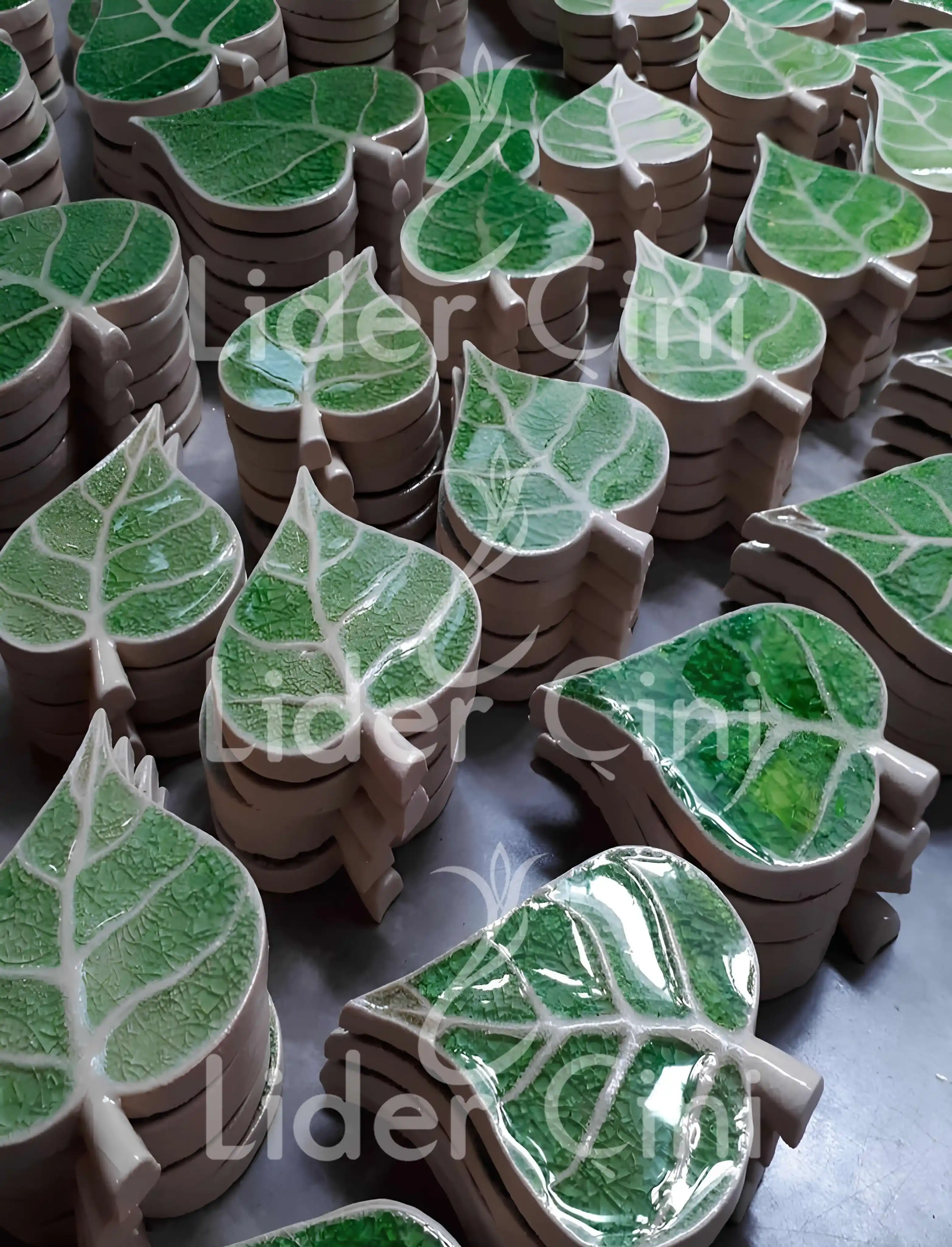 El Yapımı Seramik-58- Kütahya Çini El Yapımı Yaprak Desenli